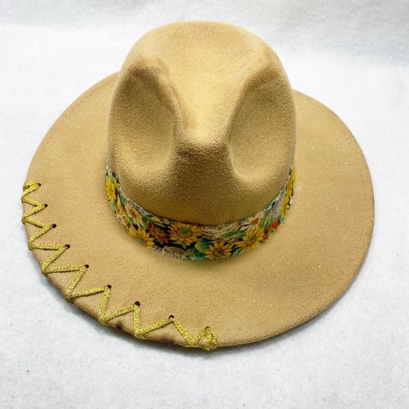 Gold Glitter Tan Cat Rancher OS main image 11